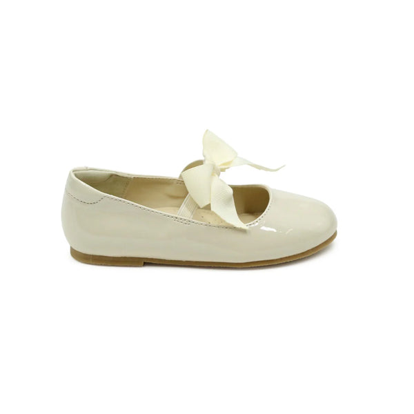 Amelia Bow Flat- Patent Cream